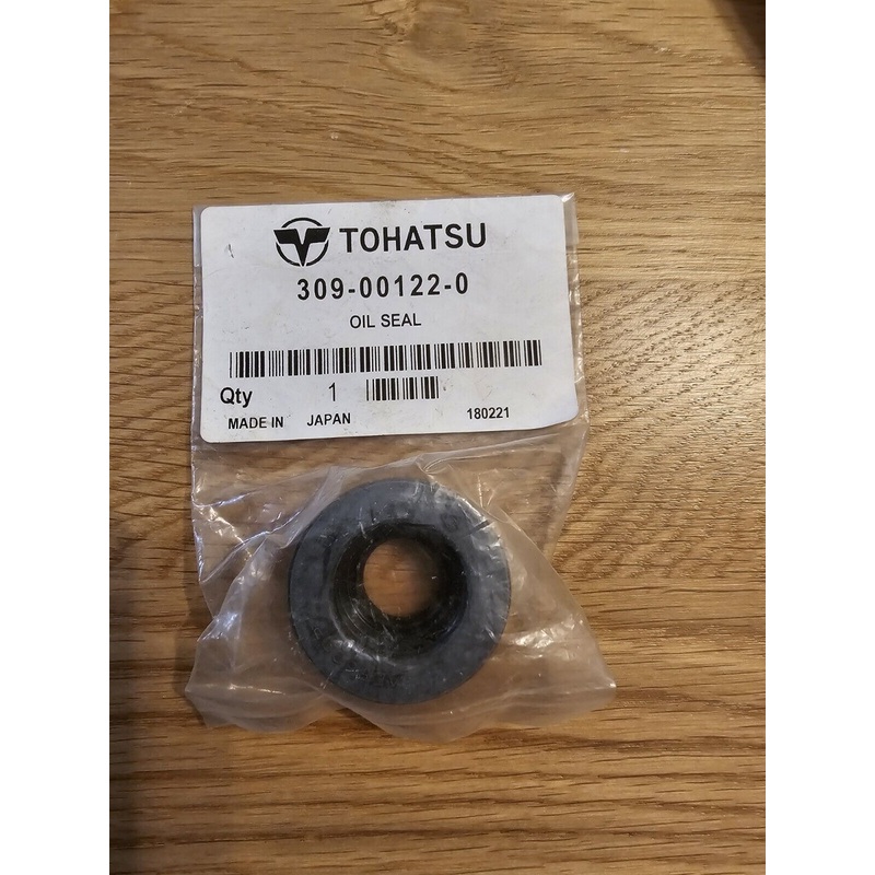 Tohatsu 2.5 HP 3.5 HP 2-Stroke Outboard Lower Crankshaft Oil Seal 2.5A 3.5A2