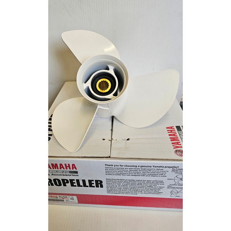 17′ pitch Genuine Yamaha Propeller  70 75 80 85 90 100 115 130 HP Outboard  13 1/4 x 17 K 15 splines
